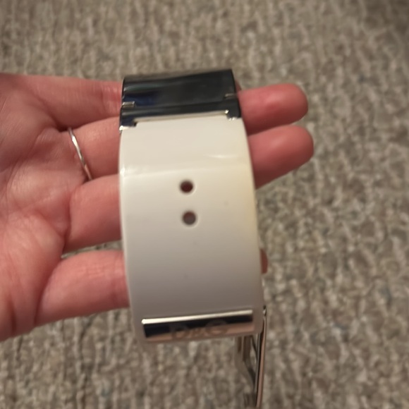 D&G Dolce and Gabbana White and Stainless Steel Bangle - Picture 4 of 6